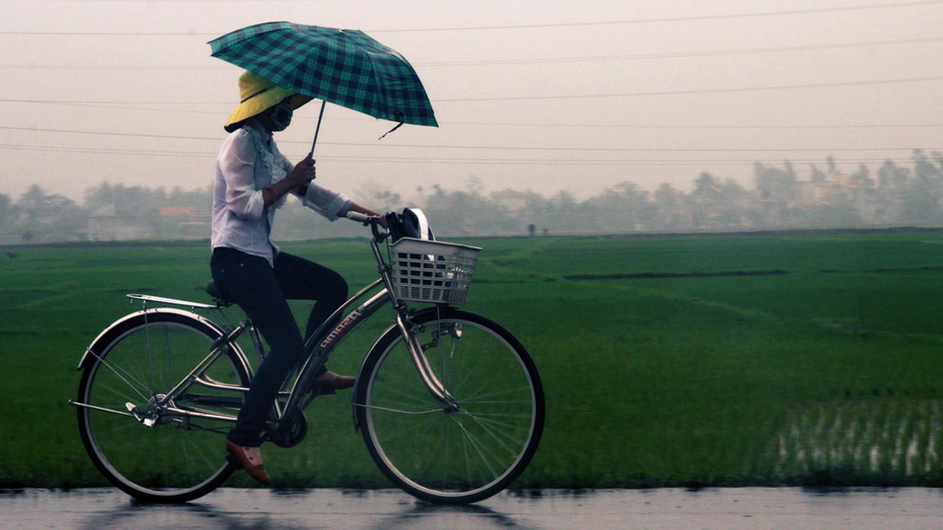 liter Torrent Gevoel van schuld Kun je beter snel of langzaam fietsen in de regen? - FIT.nl